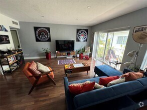 Building Photo - 9260 Bay Harbor Terrace