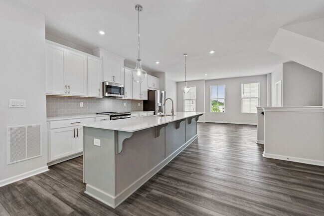 Foto del edificio - BRAND NEW Townhome located in Westside Ben...