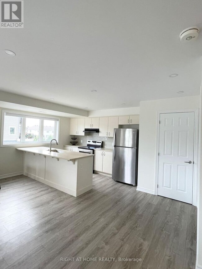 Building Photo - 903 Nautilus Private