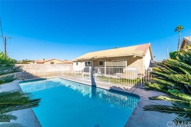 Primary Photo - 31605 Neuma Dr