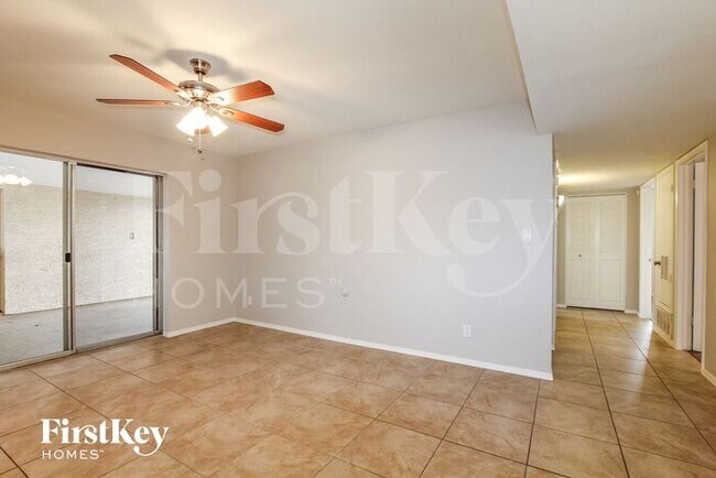 Foto del edificio - 4237 W Brown St