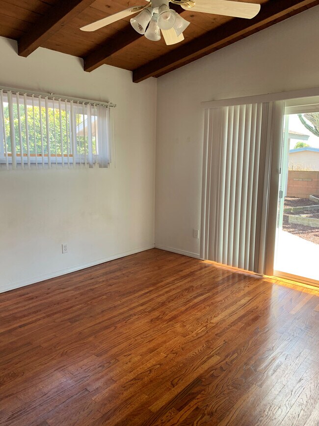 Foto del edificio - 8571 Onalaska Ave