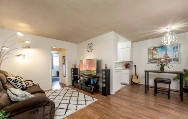 Living room - 335 Cedar Ave