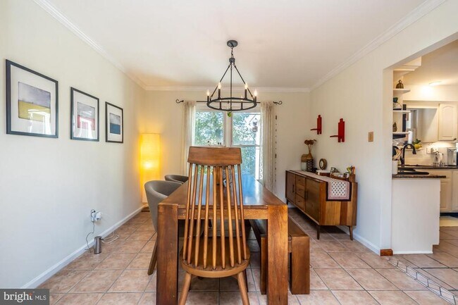 Foto del edificio - 517 Summercroft Dr