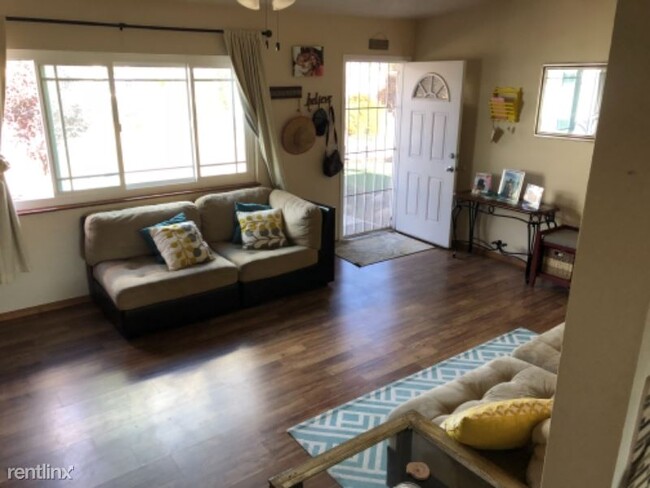 Foto del edificio - 3 br, 2 bath House - 8405 Big Rock Rd