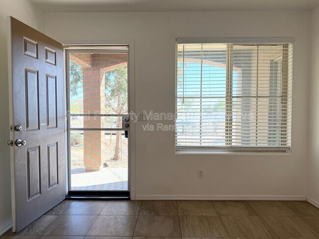 Foto del edificio - 10402 N 9th Ave