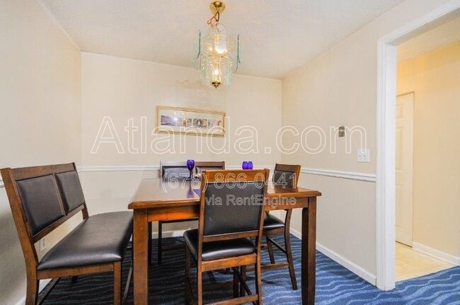 Building Photo - 3595 Woodbriar Cir