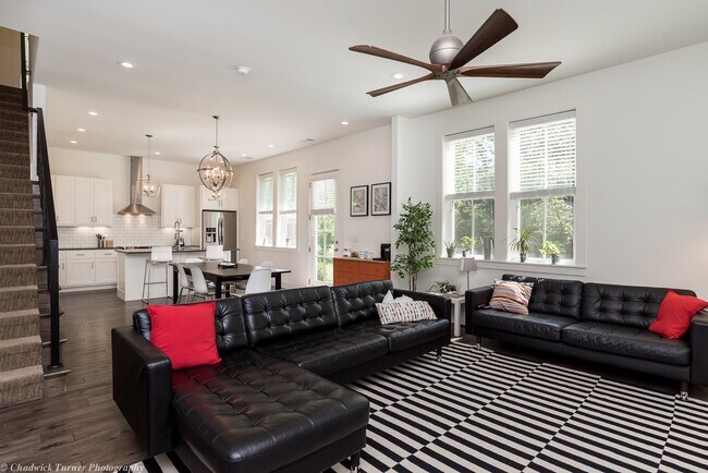 Foto del edificio - 306 NW H St