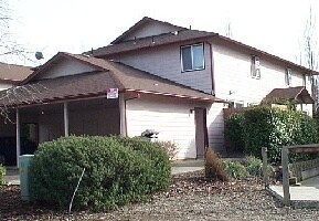 Primary Photo - 2046 Campus Dr