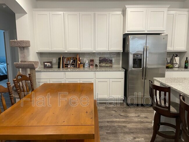 Foto del edificio - 2806 Lolita Way