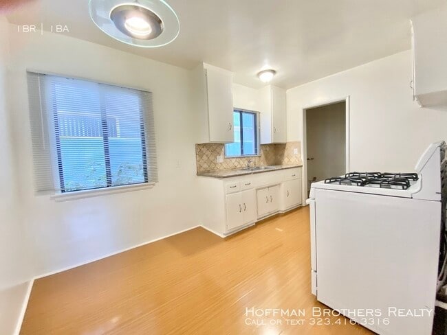 Building Photo - 222 Avenue H  Redondo Beach, CA 90277