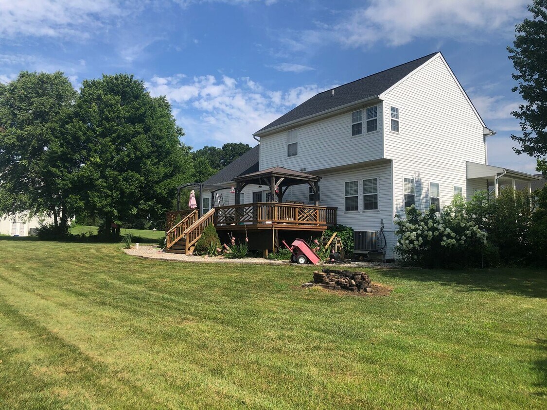 Foto del edificio - 4 Bed, 2.5 Bath Single Family Home in Harp...
