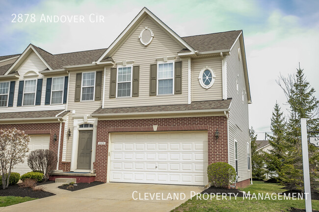 Building Photo - Stunning Willoughby Hills Townhome