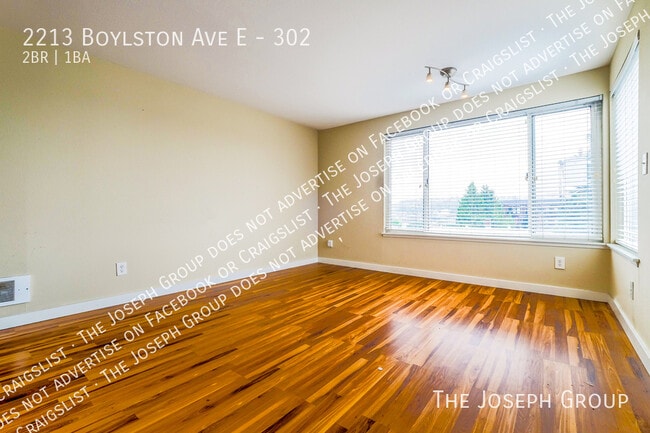 Building Photo - 2213 Boylston Ave E