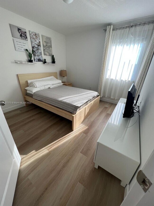 Foto del edificio - 3 bedroom in Miami FL 33179