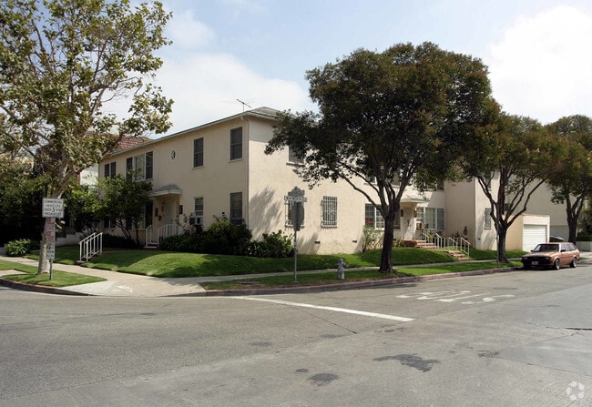 Building Photo - 9255 Whitworth Dr