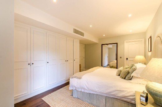 Building Photo - Furnished Apartment Near UC DAVIS