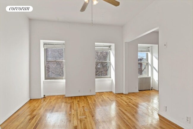 Building Photo - 95 2nd Pl