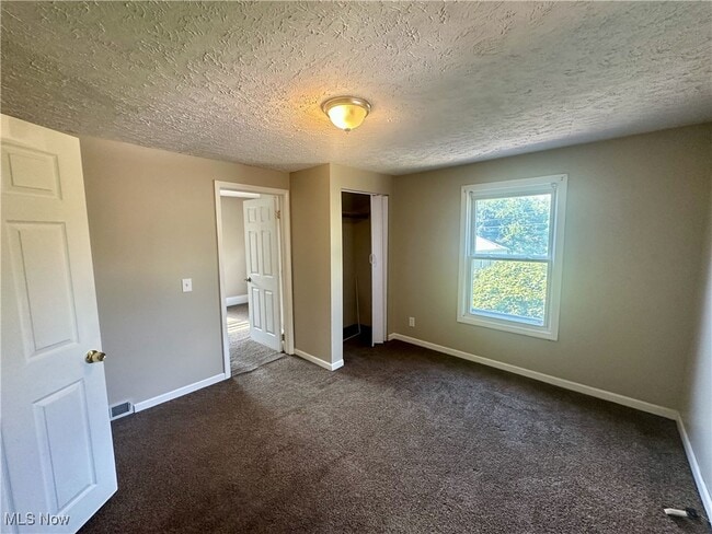 Building Photo - 728 McKinley Ave