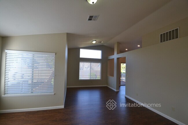 Building Photo - 5121 Arroyo Way