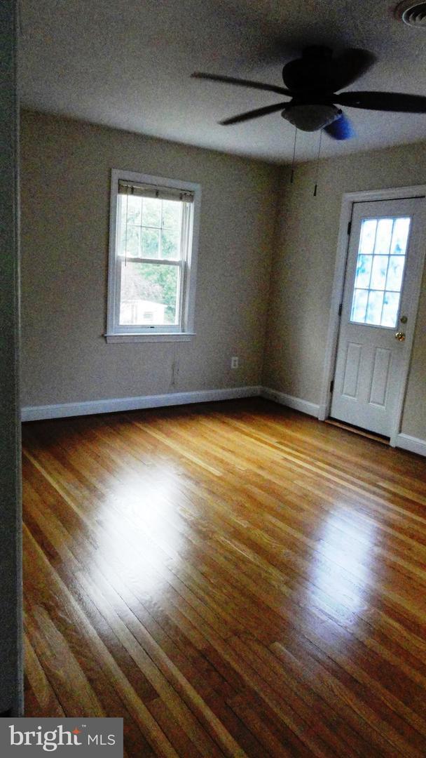 Foto del edificio - 534 N Monroe St