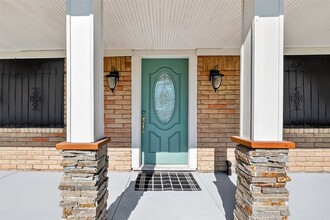 Building Photo - 16415 1st St