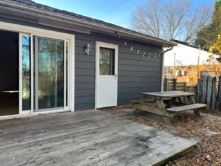 Building Photo - 49 Lynwood Cir