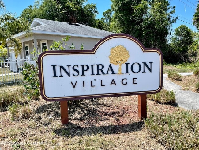 Foto del edificio - 1000 Dames Ct