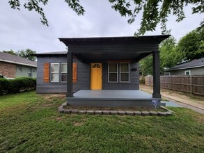 Building Photo - 1946 NW 15th St