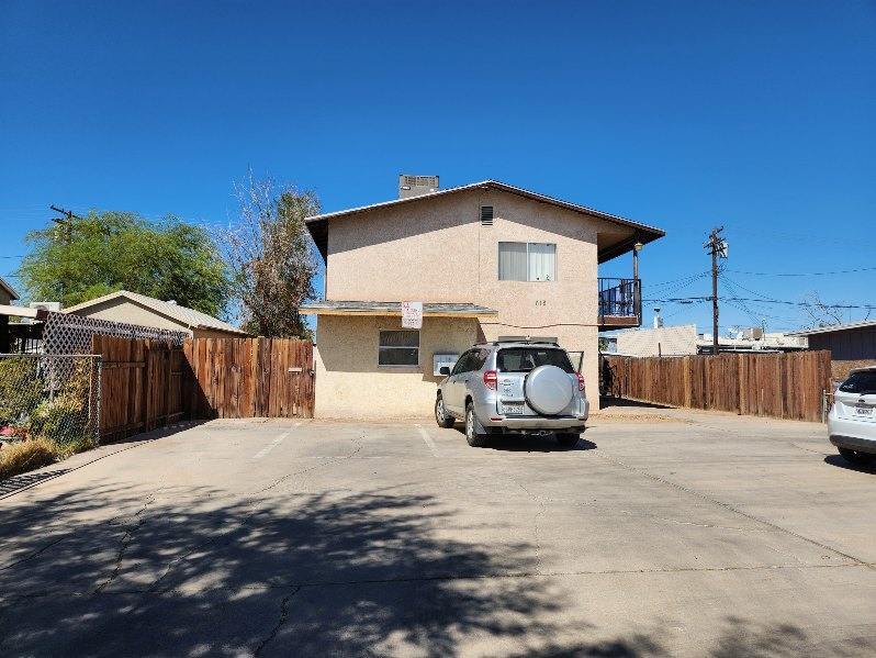 Foto principal - 618 El Centro Ave