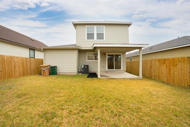 Foto del edificio - 5616 Victory Gallop Dr