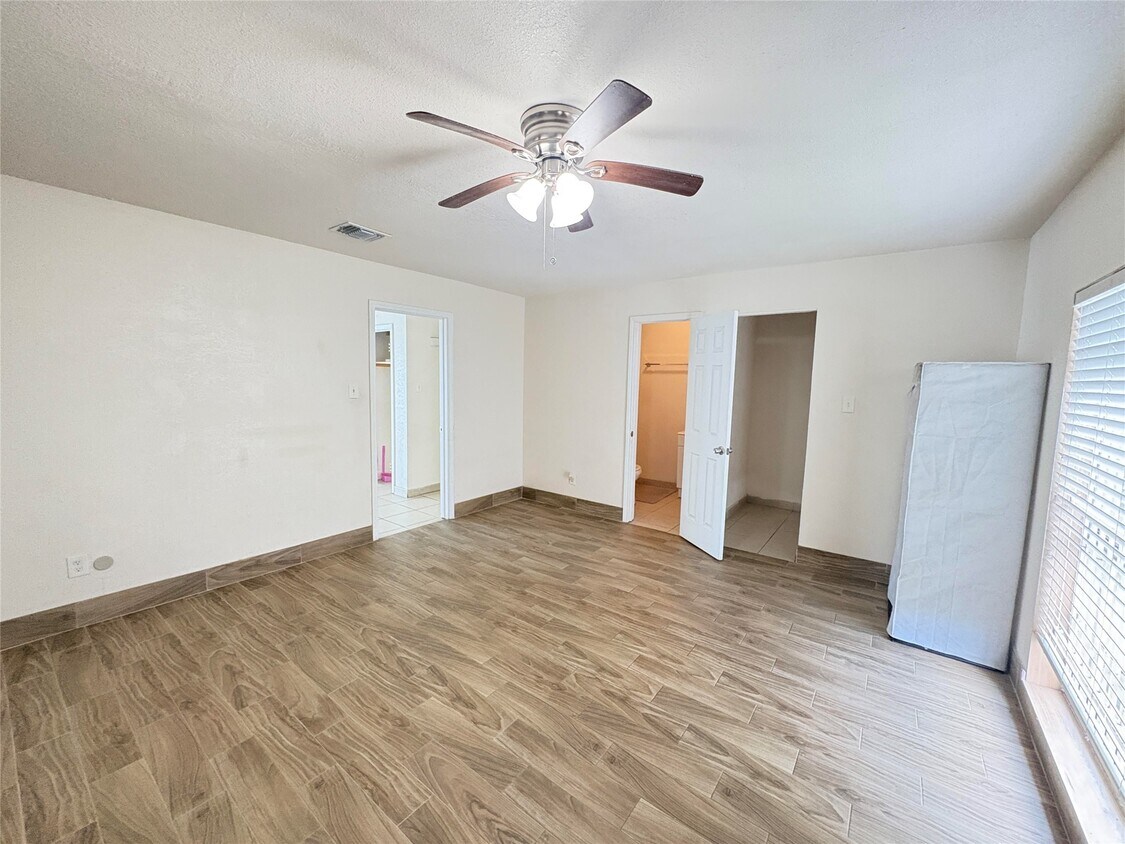 Foto del edificio - 7225 Cook Rd