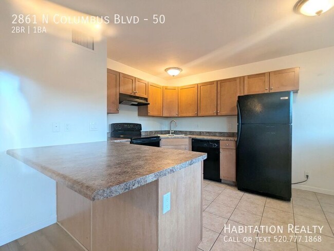 Building Photo - Beautiful 2bd/1ba Condo w/ Enclosed Yard a...