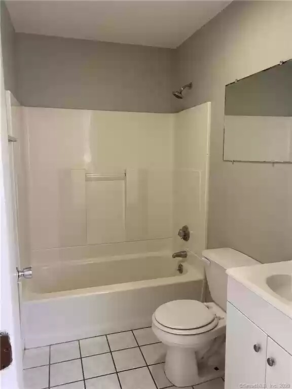 36 School St, Hamden, CT 06518 Room for Rent in Hamden, CT