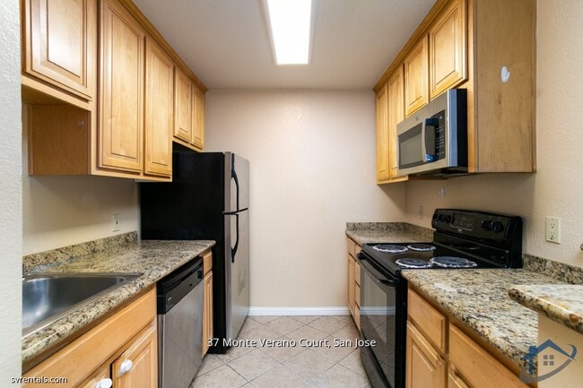 Building Photo - 37 Monte Verano Ct
