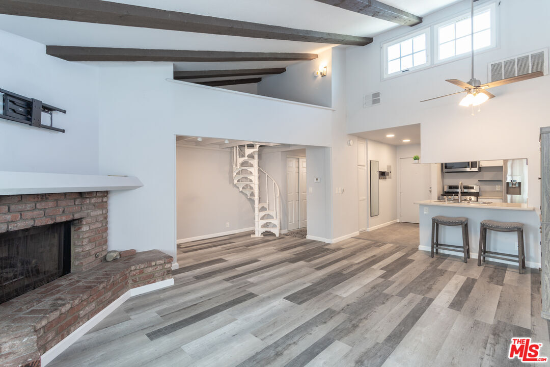 Foto principal - 4633 Ben Ave