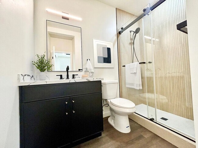 Photo - 16962 Westwood Ln Apartment