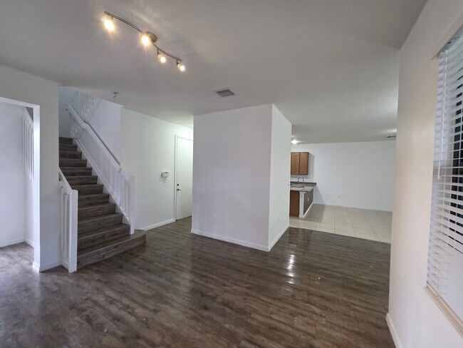 Foto del edificio - 19117 NE 8th Ct