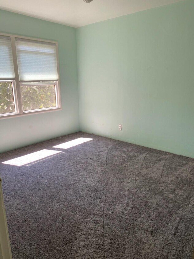 Foto principal - 1052 Lexington St