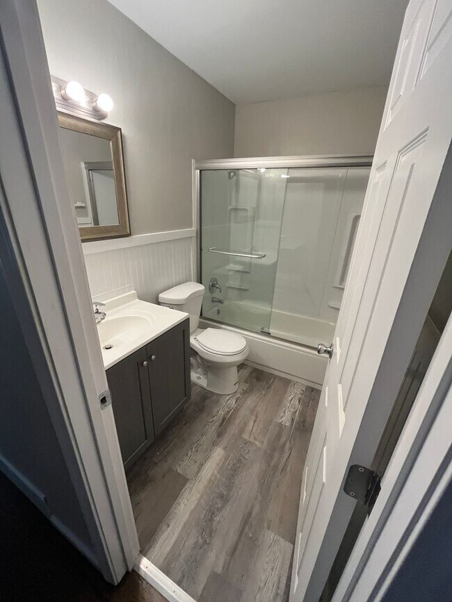 Building Photo - Updated # Bedroom House in Fenton