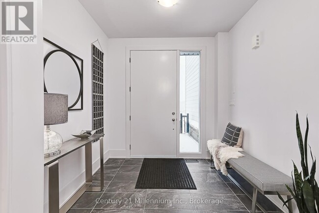 Building Photo - 126 Tekiah Rd