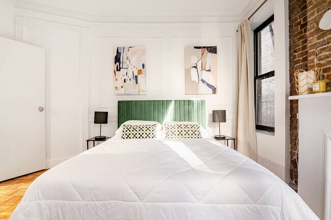 Foto del edificio - 235 E 89th St