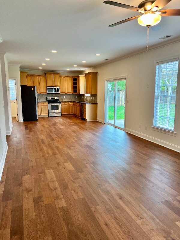 Foto del edificio - 228 Cabot Dr