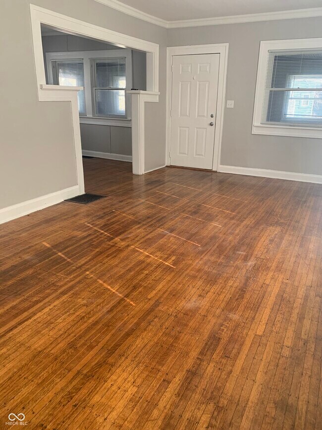 Foto del edificio - 4202 Carrollton Ave