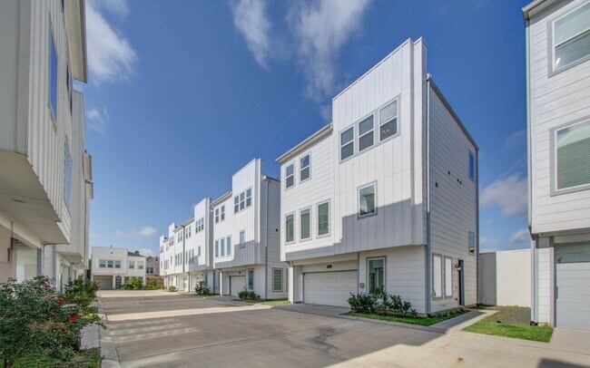Foto del edificio - 1741 Cove Cres Ct