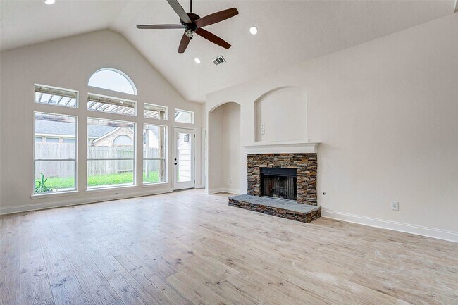 Foto del edificio - 10615 Indian Paintbrush Ln