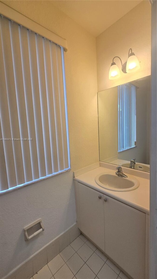 Foto del edificio - 1523 SE 24th Ct