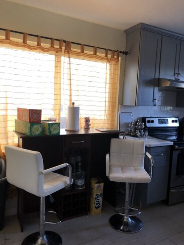 Cocina - 2515 Oliver Ave