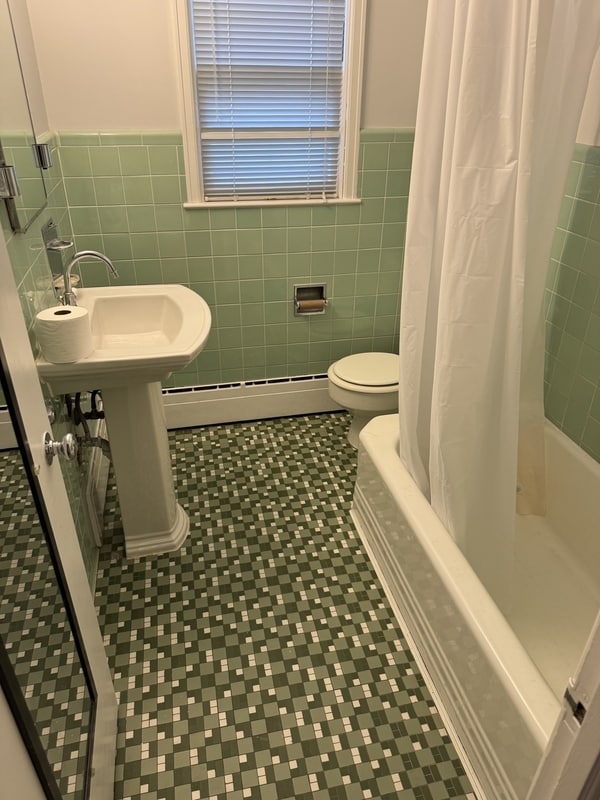 Foto del edificio - 602 W 9th St