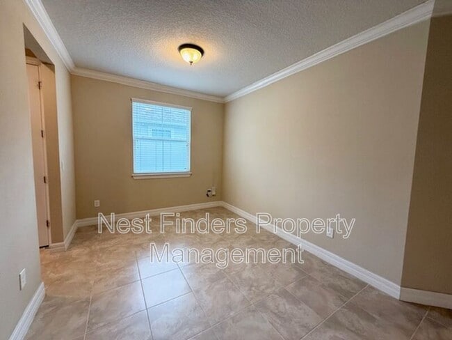 Foto del edificio - 29 Lakefront Ln